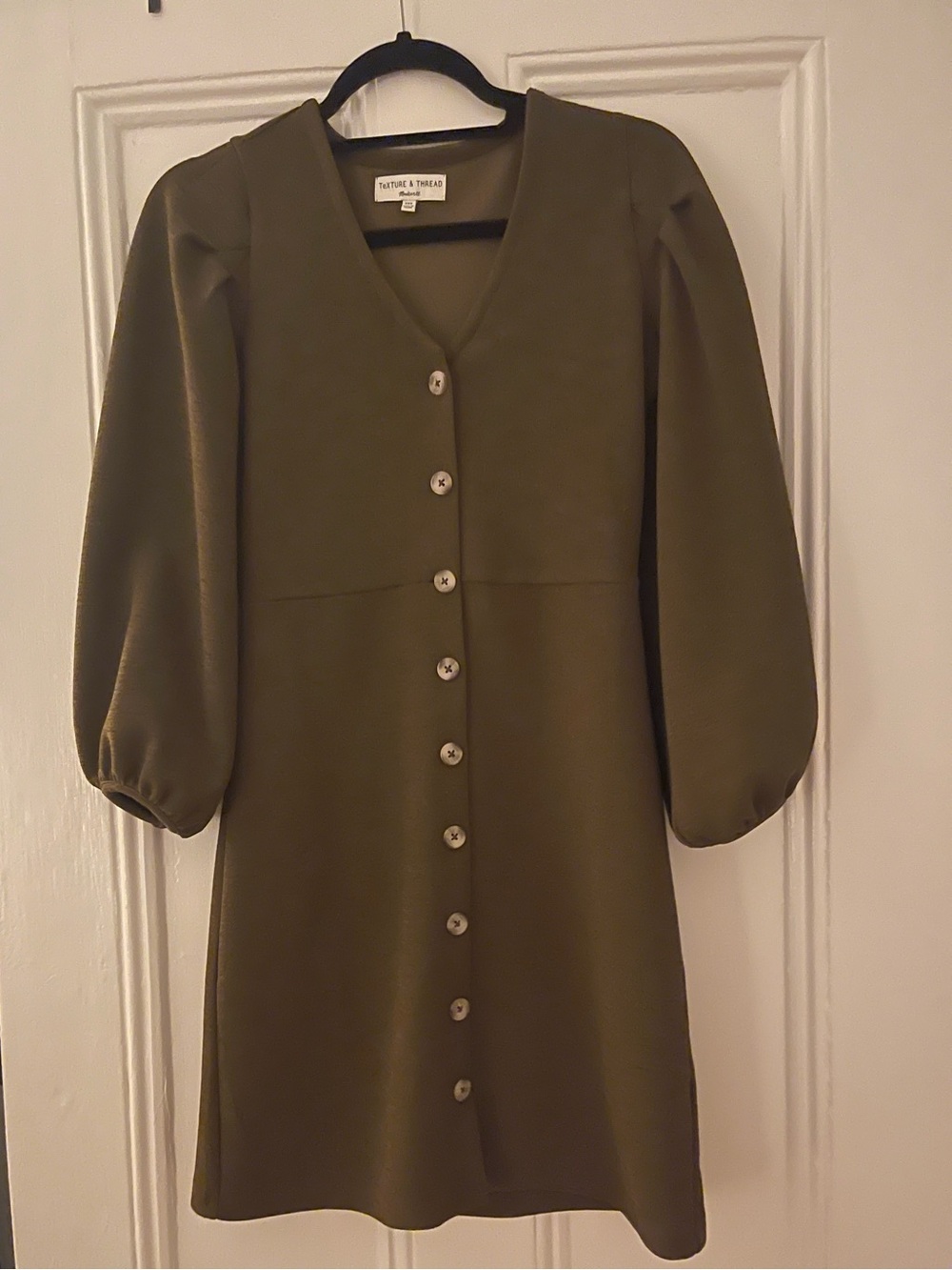 Madewell Texture & Thread Crepe Baloon Sleeve V-Neck Button Front Brown Dress - Picture 2 of 4